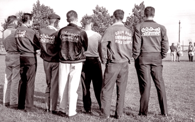 L=R: Henry Beben, Colin Hedworth, ?, Warren Mills, Dave Hanks (t-shirt), John Carrie, ?: Some Optimists guys watching Del practice (Waterfront, 1960)
Photo by Don Daber
Keywords: 1960