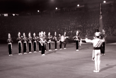 Toronto Optimists mini-corps opening their show (Hull, 1963)
Photo by Don Daber
Keywords: 1963