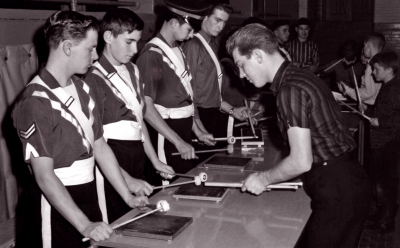 Greorge Wright, left front: Ronn Prokop teaches the Bantam Optimists (1963)
Photo by Don Daber
Keywords: 1963
