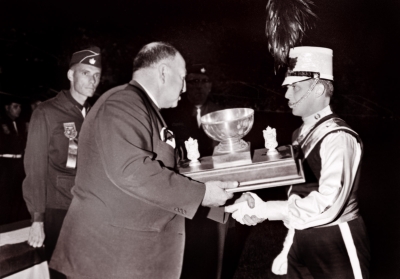 Andy Henderson receives Nationals' trophy (Nationals, Varsity Stadium, 1964)
Photo by Don Daber
Keywords: 1964