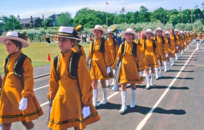Ventures trooping the stands (1978)
Photo by Eric McConachie
Keywords: 1978