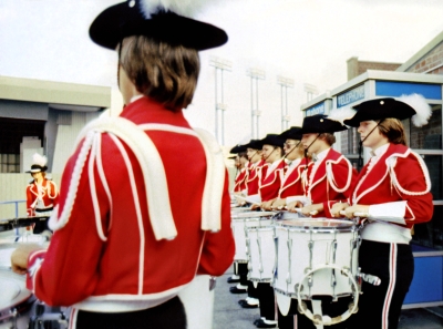 Dutch Boy drums warming up (CNE, Toronto, 1980)
Photo by Don Daber
Keywords: 1980